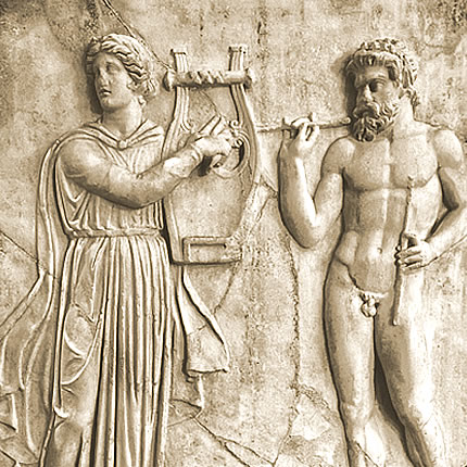 Bassorilievo con sfida di Apollo e Marsia  rinvenuto nell'area del Foro Olitorio e forse proveniente dal Tempio di ApolloSosiano, stile neo-attico di età adrianea – Museo Centrale Montemartini, Roma IT